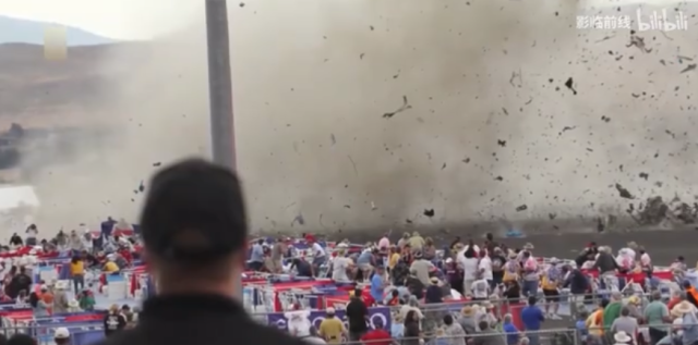 慘烈空難! 兩飛機著陸時相撞 當場解體燒焦! 飛行競賽冠軍亞軍慘死 上一秒還在歡呼!