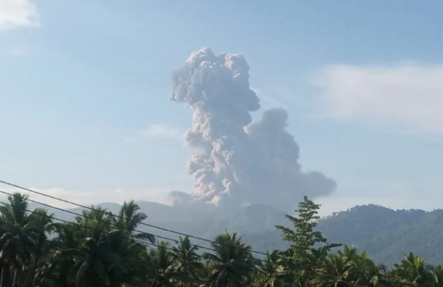 突发! 3座火山喷发! 