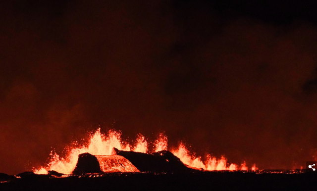 「多图」彷佛地狱！冰岛终火山喷发!