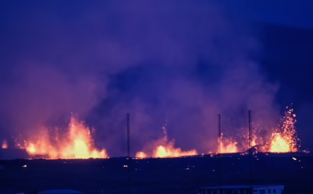 著名景点变鬼城！大地裂开 岩浆迸发 房屋被吞噬 爆发200多次地震